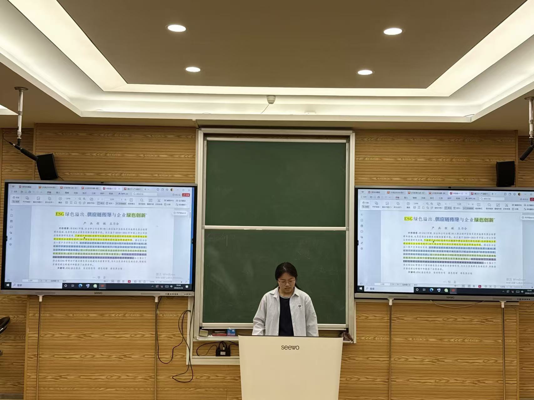 0b97f8a6d2437e40a74f72bf166e4799.jpg